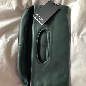 ECCO CLUTCH